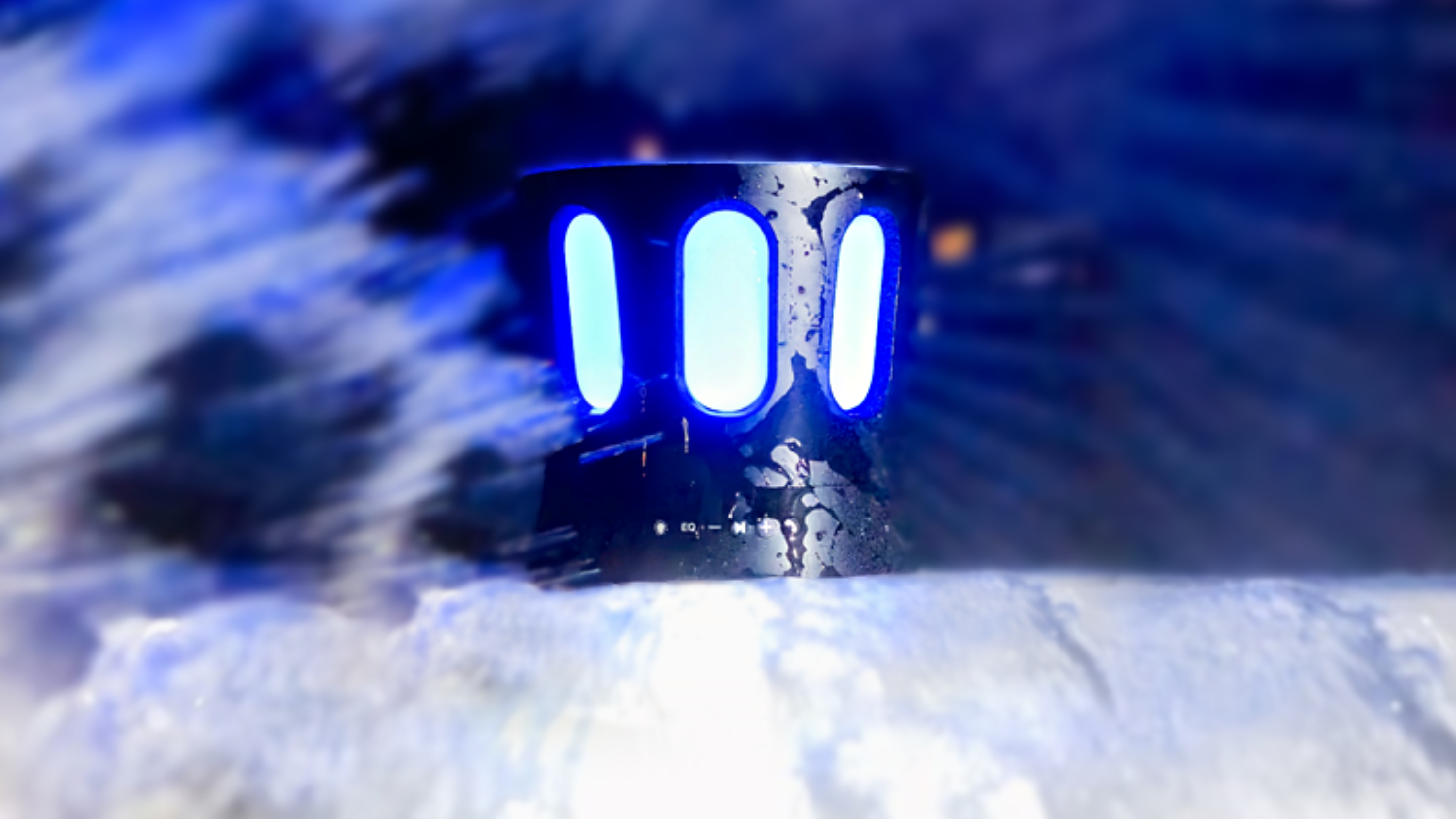 Vedenkestävä Bluetooth-kaiutin ZONE